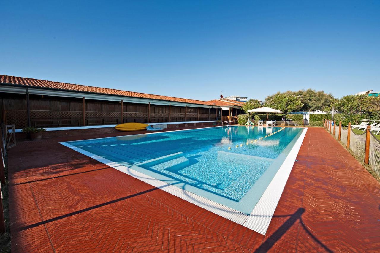 La Bougainville Tuscan Riviera B&B Βιαρέτζιο Εξωτερικό φωτογραφία